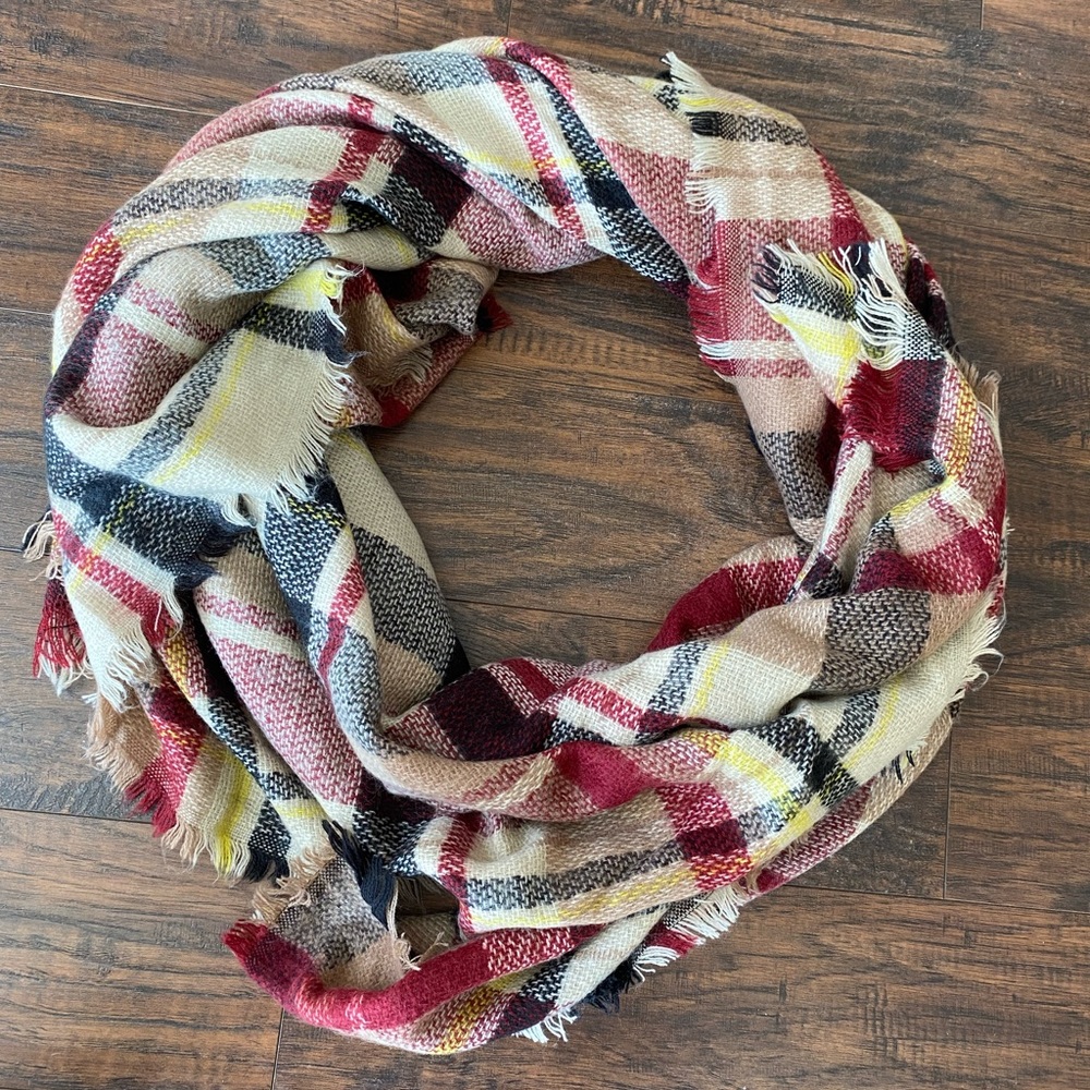 Plaid winter scarf